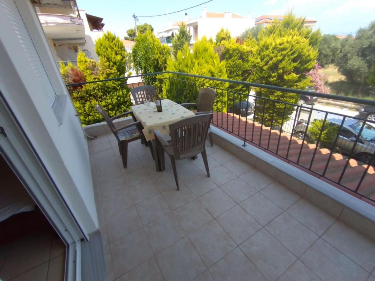 Apartments Gregory & George Hanioti Ngoại thất bức ảnh