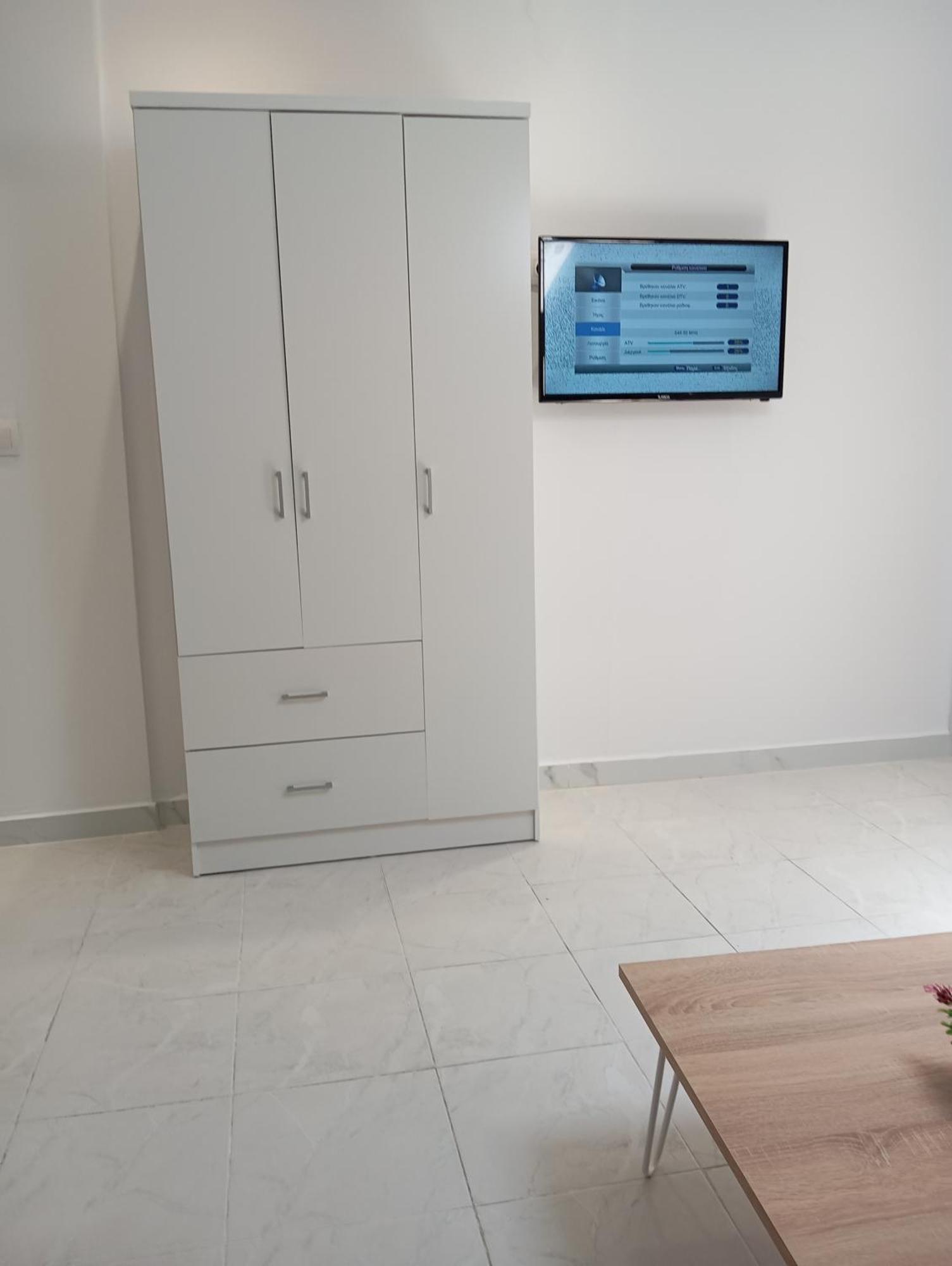 Apartments Gregory & George Hanioti Ngoại thất bức ảnh