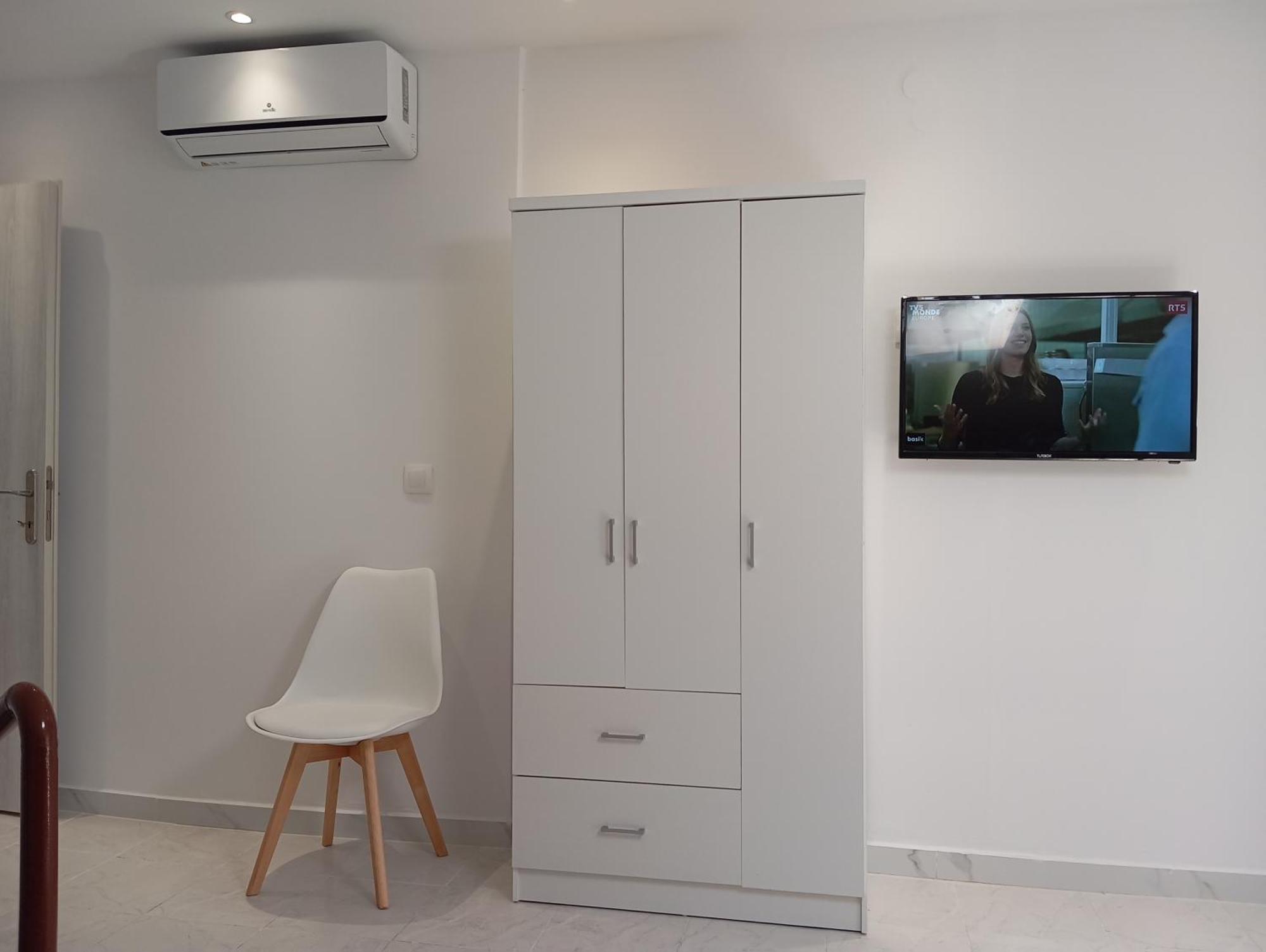 Apartments Gregory & George Hanioti Ngoại thất bức ảnh